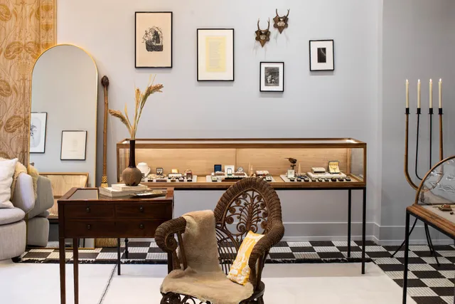 Poor Mouchette - Vintage & Antique Jewelry