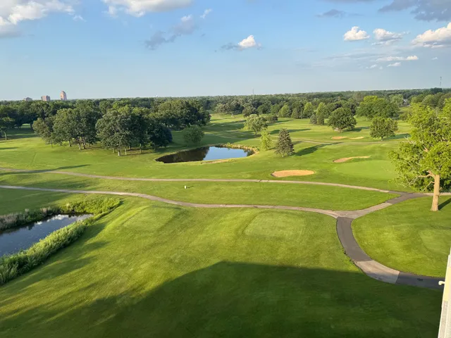 Eaglewood Golf Course