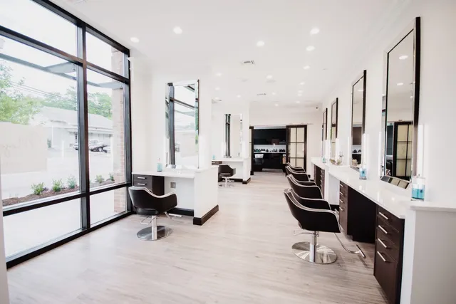 Bones and Honey Salon Downtown