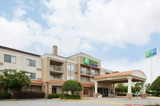Holiday Inn Express Tifton by IHG