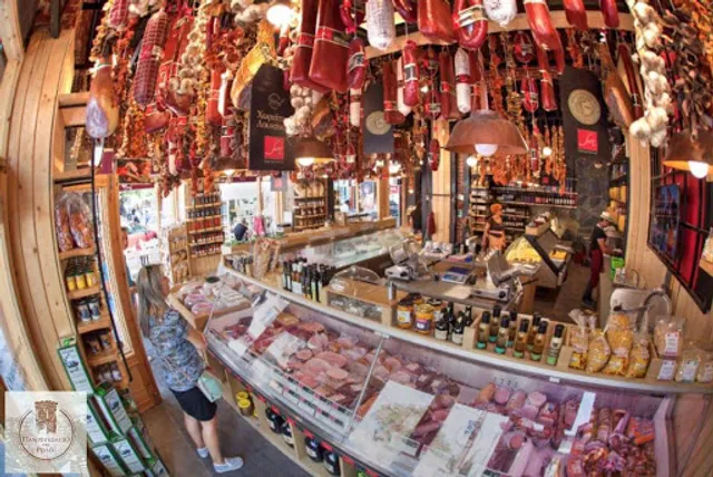 Παντοπωλείο στο Ρολόι