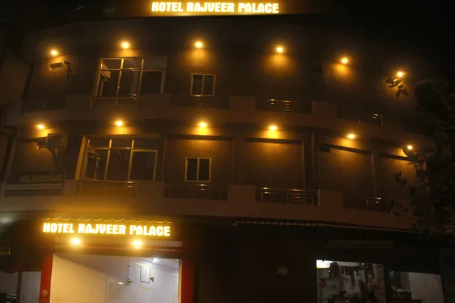 Hotel Rajveer palace