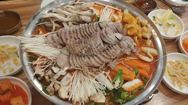 이화수전통육개장 대전둔산점