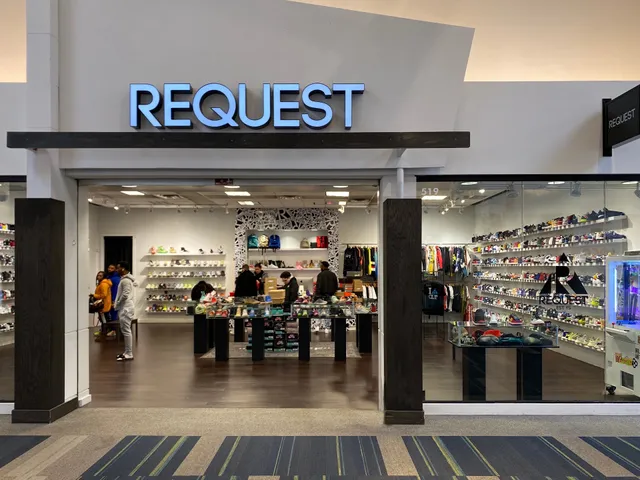 Request Boutique Charlotte