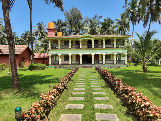 Sahana Sun Castle - Beach Resort , Home Stay & Spa