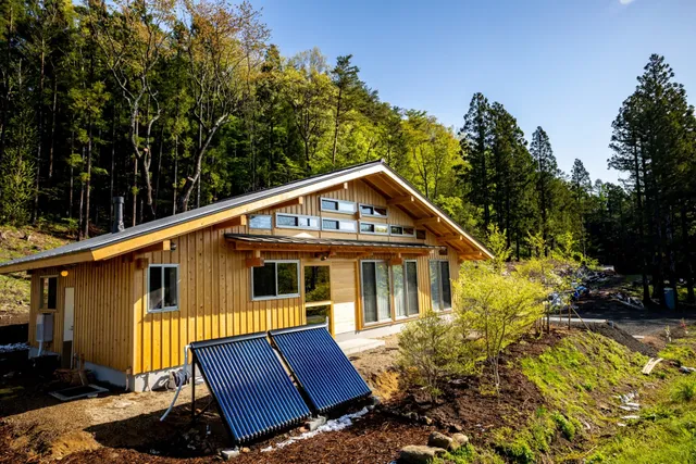 Ecommodation 百のやど