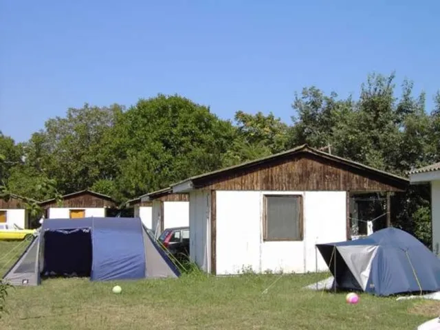 Camping Aheloy Lozana