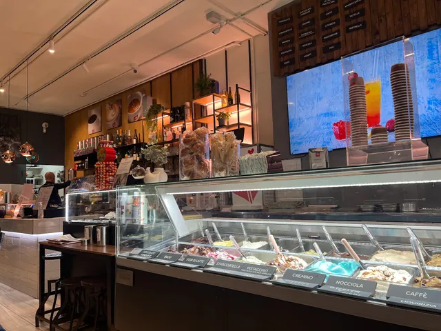 Gelateria In Galleria
