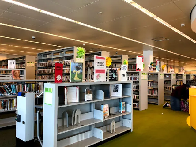 Queens Public Library at Kew Gardens Hills