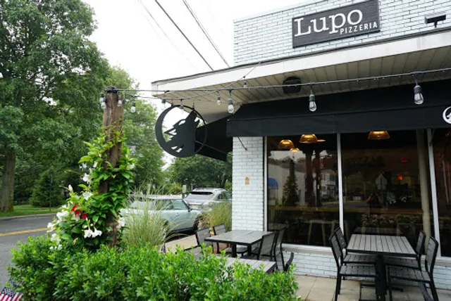 Lupo Pizzeria Fair Haven