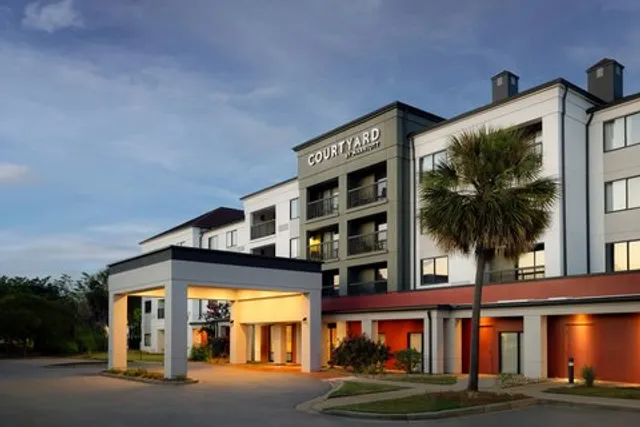 Courtyard by Marriott North Charleston Airport/Coliseum