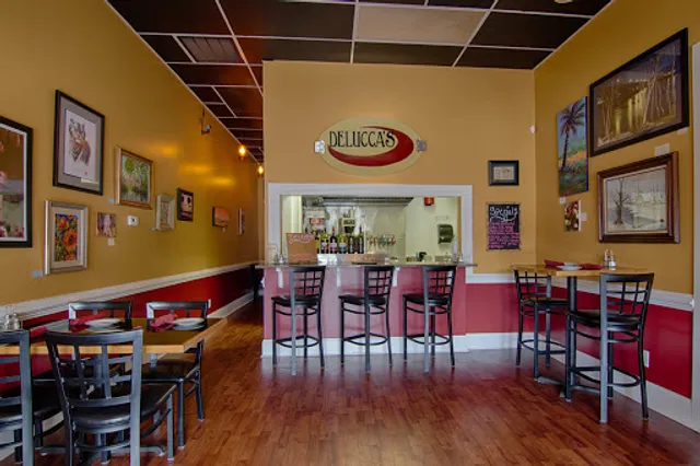 DeLucca's Italian Grill