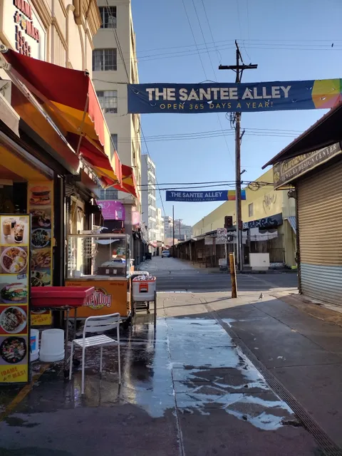 Maple Alley Fashion Center