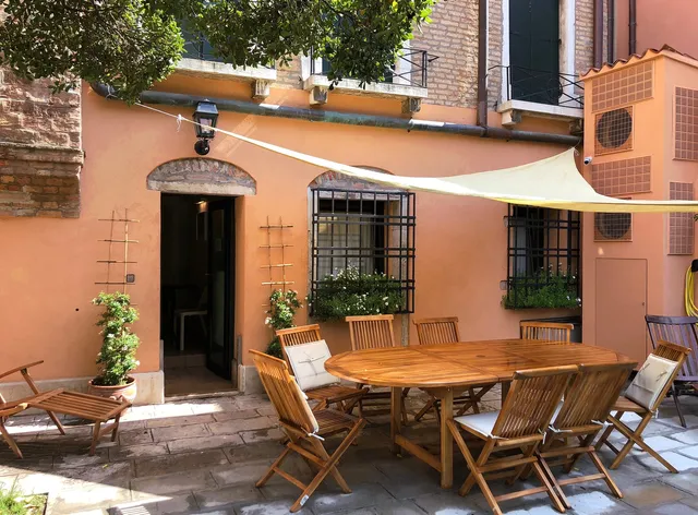 Bed & Breakfast P1779