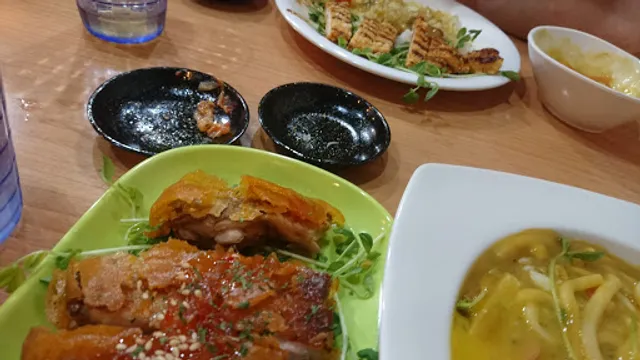 塊雞師食務所 Achicken Firm