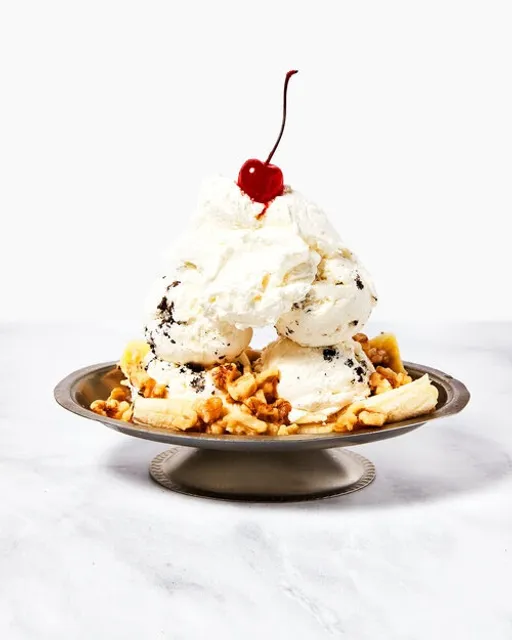 Egger's Ice Cream Parlor - Snug Harbor