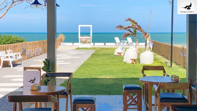 Mantaray Cafe Huahin . Coffee & Bakery