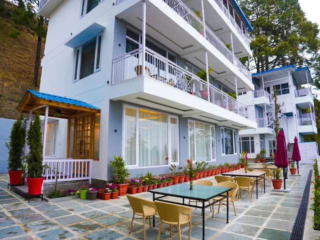 The Glass House Gethia