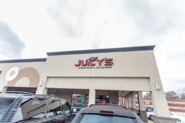 Juicy's Vapor Lounge Topeka West