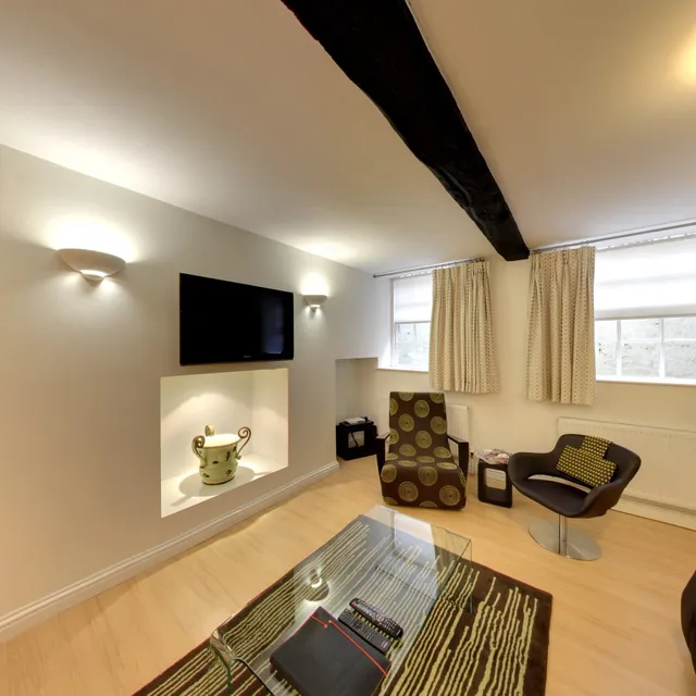 The Courtyard Apartments