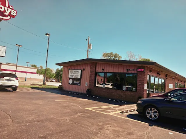 Miss Anna's on Towson