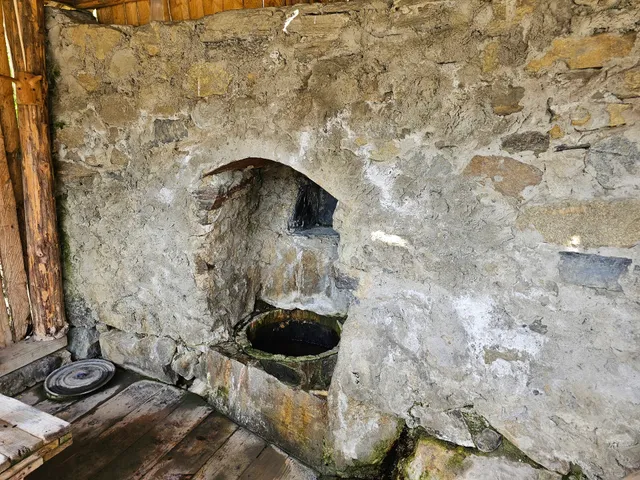 მჟავე წყალი