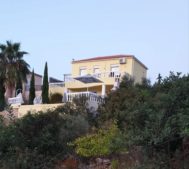 Villa Lemonia