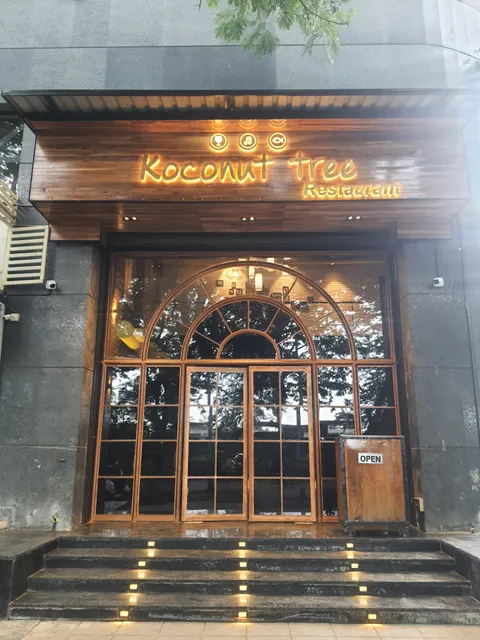 Koconut Tree - Bar & Seafood Restaurant