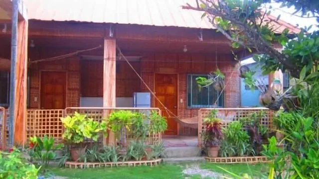 Merly's Place Cottages