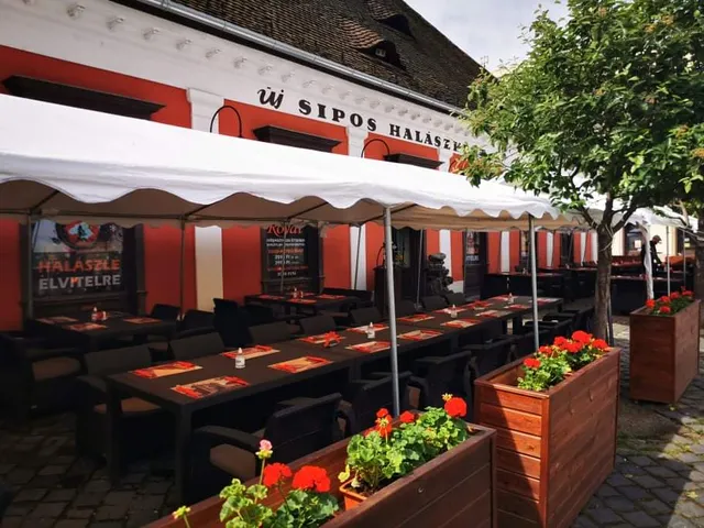 Új Sipos Halászkert