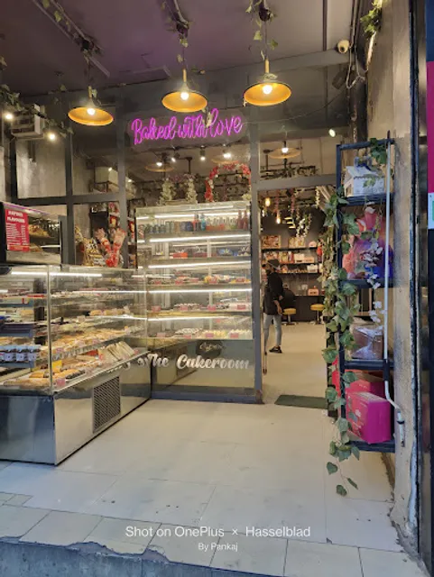 The CakeRoom by Chawla’s