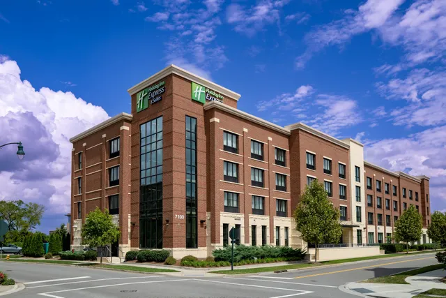 Holiday Inn Express & Suites Franklin - Berry Farms by IHG