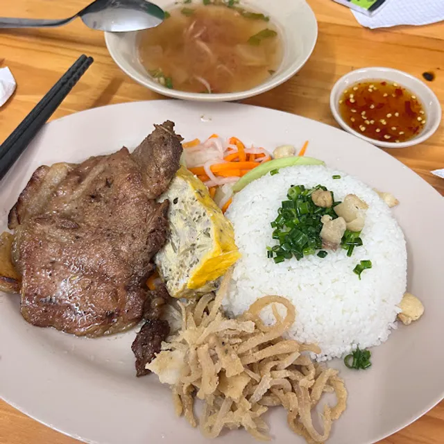 Hủ tiếu Minh Châu