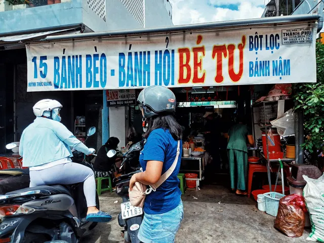 Bánh Bèo Bé Tư