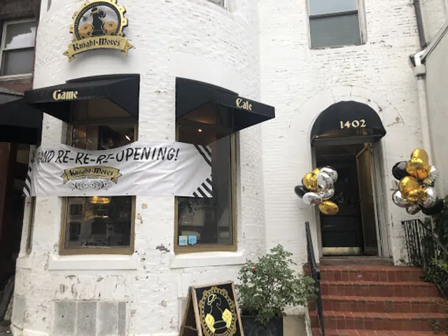 Knight Moves Cafe