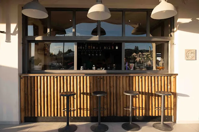 Straw Hat Kicks 'n Cuts