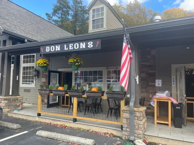 Don Leon's