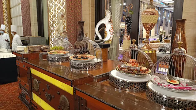 Stun the Sun Restaurant