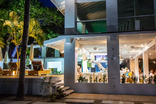 Luna Beach Restaurant & Bar