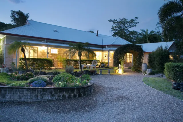 Noosa Valley Manor Boutique B&B