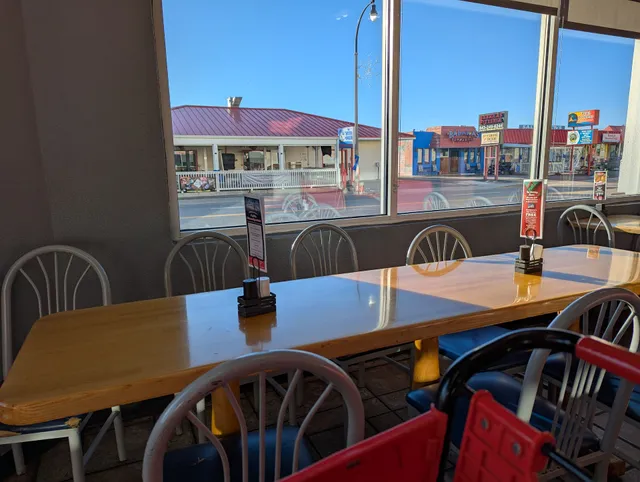 Boulineau's Food Court