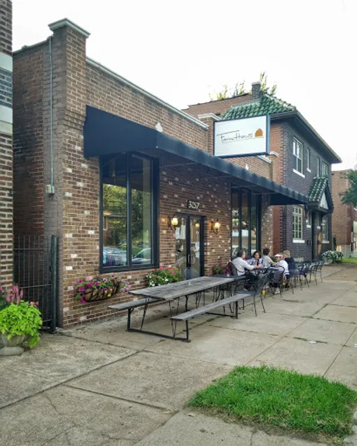 Farmhaus Restaurant