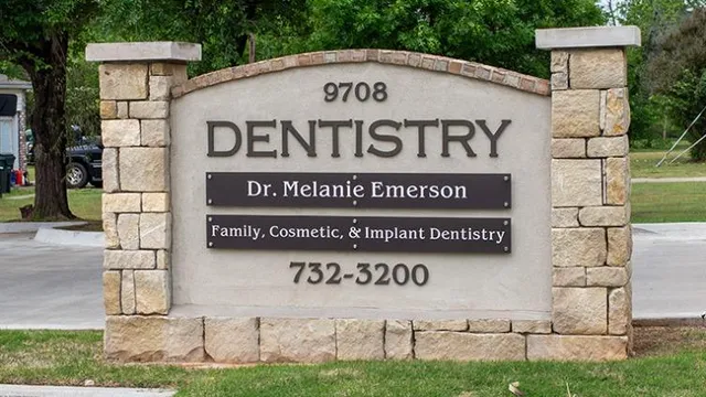 Melanie Emerson DDS - Dentist in Midwest City, Ok