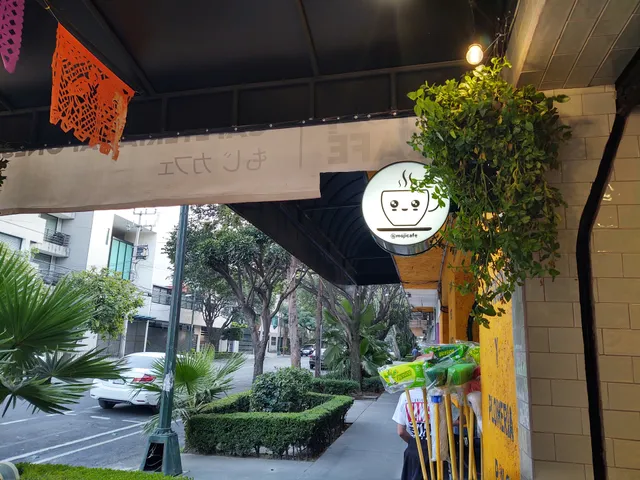 MOJI CAFÉ