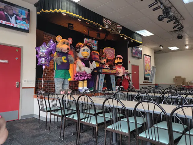 Chuck E. Cheese