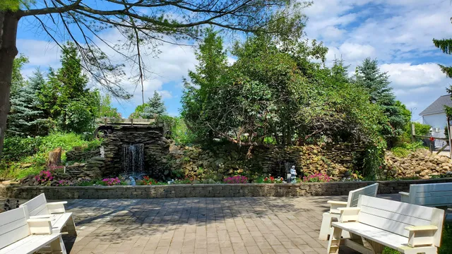 Bennington Bar & Grill