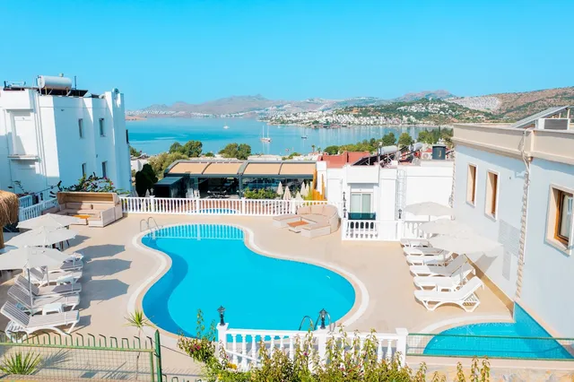 Queen Boutique Hotel