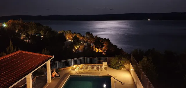 Beachfront Apartments Lara