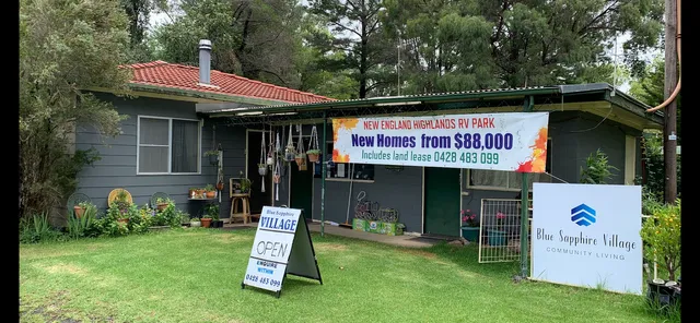 Blue Sapphire Motor Inn, Village & RV Park