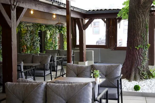 Calanthe Restaurant Garden Lounge